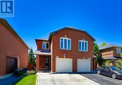 7042 GUILDHALL COURT  Mississauga, ON L5N 6Y7