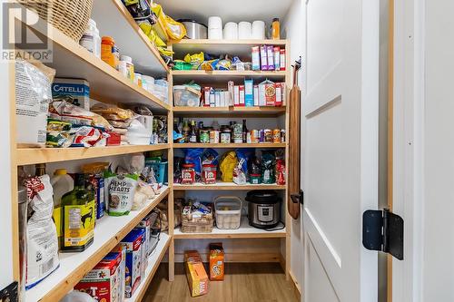 587 Watson Rd, Echo Bay, ON - Indoor With Storage