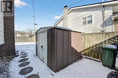 18 Fairway Drive, Hamilton, ON - Outdoor With Exterior