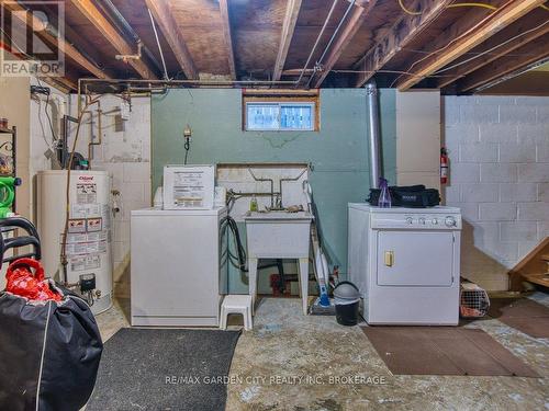 28 Charles Avenue, St. Catharines (Facer), ON - Indoor Photo Showing Laundry Room