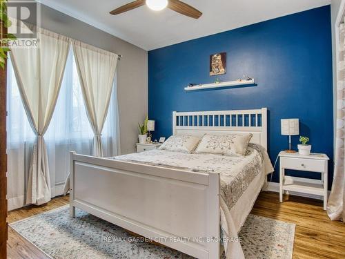 28 Charles Avenue, St. Catharines (Facer), ON - Indoor Photo Showing Bedroom