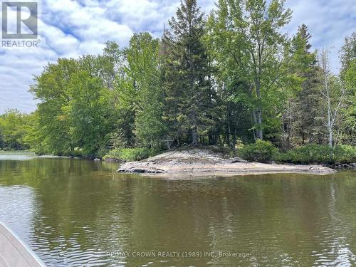 4 Smith Island, Callander, ON 