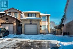 913 DYER COURT  Oshawa, ON L1K 1V9