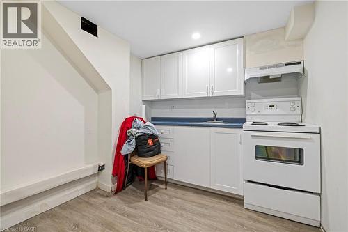 201 East 23Rd Street, Hamilton, ON - Indoor Photo Showing Kitchen