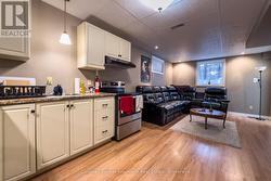 LOWER - 19 PEACHTREE CRESCENT Guelph (Willow West/Sugarbush/West Acres), ON N1H 8K5