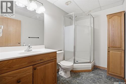1134 Degelman Drive, Regina, SK - Indoor Photo Showing Bathroom