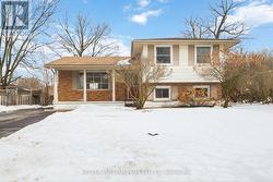 UPPER - 32 ROLLSCOURT GARDENS  London North (North K), ON N6G 1M1