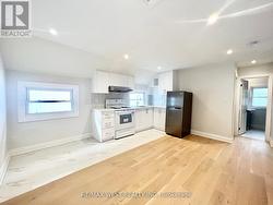 2ND FLR - 4 SUTHERLAND AVENUE  Toronto, ON M4C 1R8
