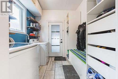 6 Second Road W, Hamilton, ON - Indoor Photo Showing Laundry Room