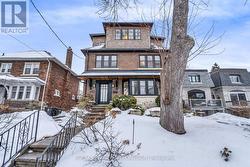 453 ORIOLE PARKWAY  Toronto, ON M5P 2H7