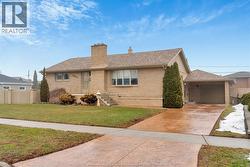 1648 CALIFORNIA  Windsor, ON N9B 3A5