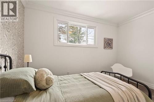 51 Fonthill Road, Hamilton, ON - Indoor Photo Showing Bedroom