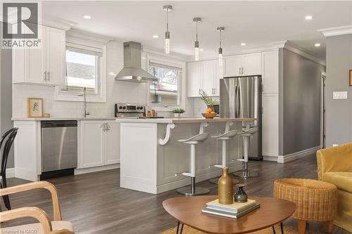51 Fonthill Road, Hamilton, ON - Indoor Photo Showing Kitchen With Stainless Steel Kitchen With Upgraded Kitchen