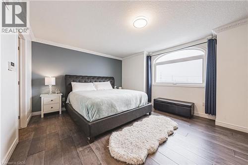 6 Second Road W, Hamilton, ON - Indoor Photo Showing Bedroom