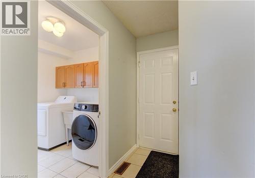 224 Brembel Court, Kitchener, ON - Indoor Photo Showing Laundry Room