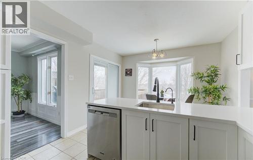 224 Brembel Court, Kitchener, ON - Indoor Photo Showing Kitchen