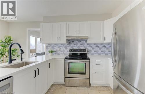 224 Brembel Court, Kitchener, ON - Indoor Photo Showing Kitchen With Upgraded Kitchen