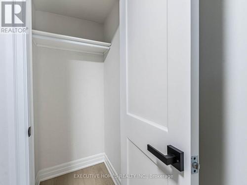 2685 Windjammer Road, Mississauga, ON - Indoor