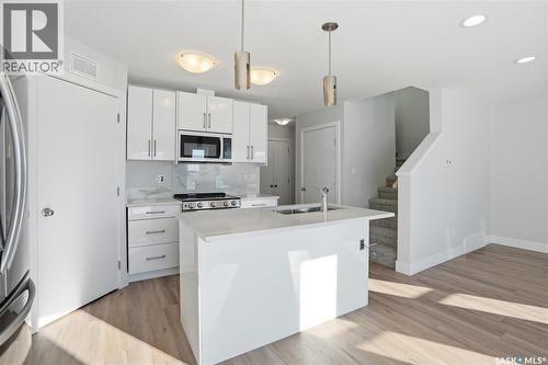 111 Stromberg Crescent, Saskatoon, SK - Indoor Photo Showing Kitchen With Upgraded Kitchen