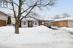 35 FIFTH AVENUE  Quinte West (Murray Ward), ON K8V 5N9