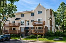 4 - 160 FENERTY COURT  Ottawa, ON K2L 3A7