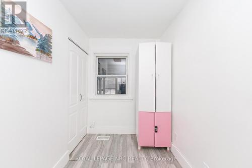 7 Vera Street, St. Catharines (Western Hill), ON - Indoor Photo Showing Other Room