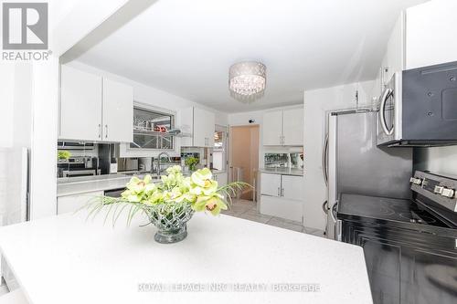 7 Vera Street, St. Catharines (Western Hill), ON - Indoor Photo Showing Kitchen