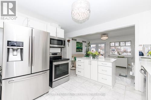 7 Vera Street, St. Catharines (Western Hill), ON - Indoor Photo Showing Kitchen
