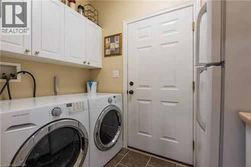 13 Iron Bridge Court, Caledonia, ON - Indoor Photo Showing Laundry Room