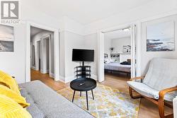 2 - 582 ST CLAIR AVENUE W  Toronto, ON M6C 1A6