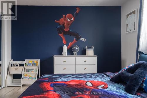 30 Buchanan Crescent, Thorold, ON - Indoor Photo Showing Bedroom