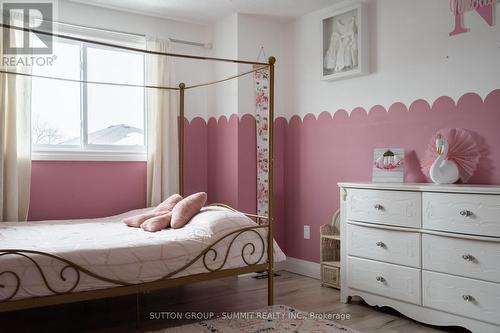 30 Buchanan Crescent, Thorold, ON - Indoor Photo Showing Bedroom