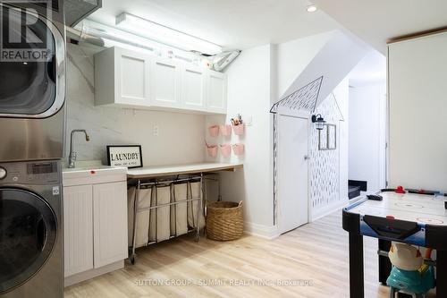 30 Buchanan Crescent, Thorold, ON - Indoor Photo Showing Laundry Room