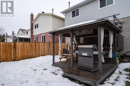 30 Buchanan Crescent, Thorold, ON - Outdoor