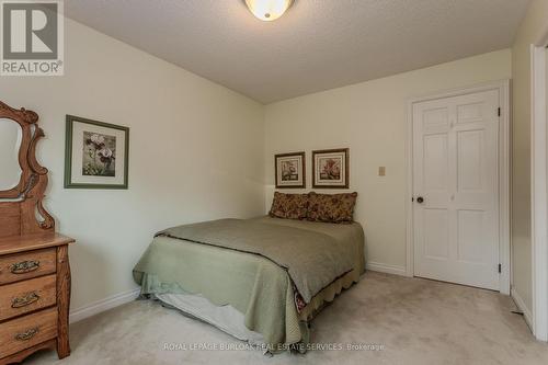 2431 Britannia Road, Burlington, ON - Indoor Photo Showing Bedroom