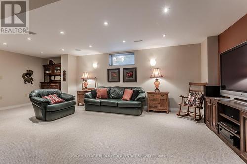 2431 Britannia Road, Burlington, ON - Indoor