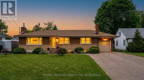 6543 ST. JOHN STREET  Niagara Falls (Stamford), ON L2J 1C8