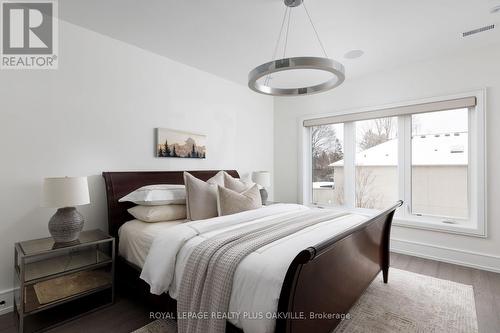 367 Manor Road E, Toronto, ON - Indoor Photo Showing Bedroom