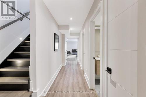 367 Manor Road E, Toronto, ON - Indoor Photo Showing Other Room