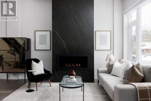 367 Manor Road E, Toronto, ON - Indoor Photo Showing Living Room With Fireplace