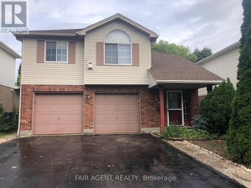 562 ERINBROOK DRIVE  Kitchener, ON N2E 3M8