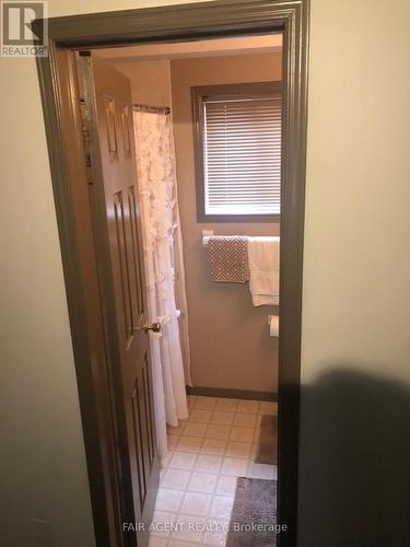 562 Erinbrook Drive, Kitchener, ON - Indoor