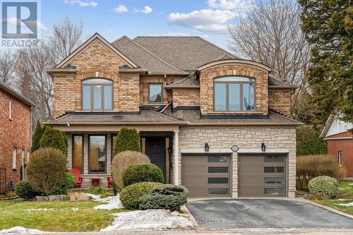 462 OAKWOOD DRIVE  Pickering, ON L1W 2M7