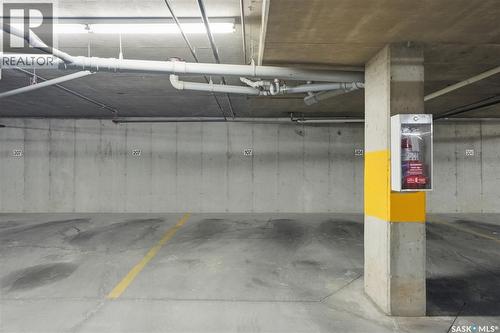 107 303 Lowe Road, Saskatoon, SK - Indoor Photo Showing Garage