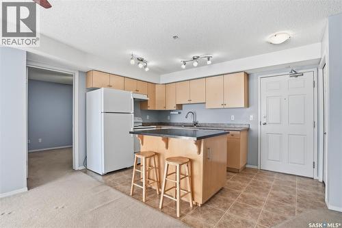 107 303 Lowe Road, Saskatoon, SK - Indoor Photo Showing Kitchen