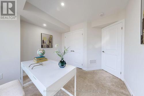 384 Okanagan Path, Oshawa, ON - Indoor Photo Showing Other Room