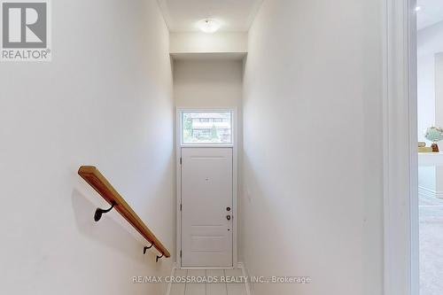 384 Okanagan Path, Oshawa, ON - Indoor Photo Showing Other Room