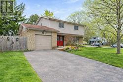 585 BURWASH STREET Cobourg, ON K9A 1Y7