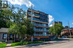 200 CHARLTON Avenue E Unit# 502  Hamilton, ON L8N 1Z1