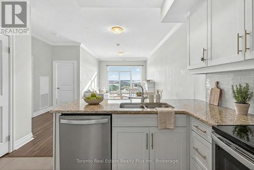 1109 - 260 Villagewalk Boulevard, London North, ON - Indoor Photo Showing Kitchen With Double Sink With Upgraded Kitchen
